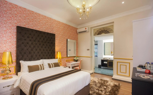 Apple Heritage Hotel