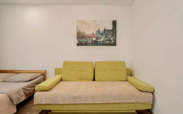 Privi House на Калашникова 11