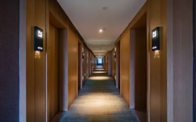 TRUE GO Hotel (Zhengzhou ITC 360 Plaza Grand Emporium)