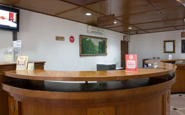 Puri Jaya Hotel