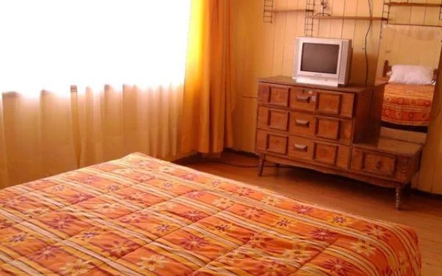 Hospedaje Lemuy