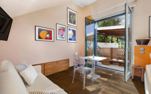 Luxury villa with marvellous terrace overlooking the sea-VILLA LILIANA