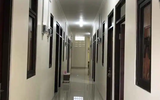 J4 Homestay