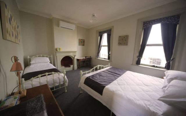 Latrobe Art Apartments