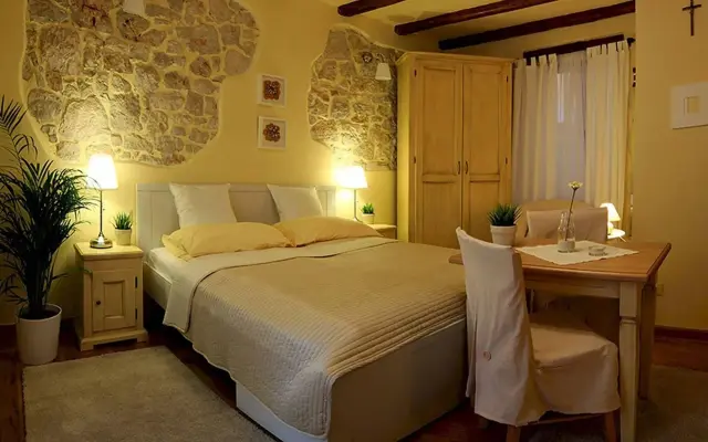 Rooms Duketis