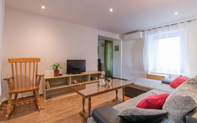 Awesome Home in Medulin With Wifi and 3 Bedrooms