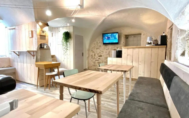 Отель Espace Le Cheval Blanc