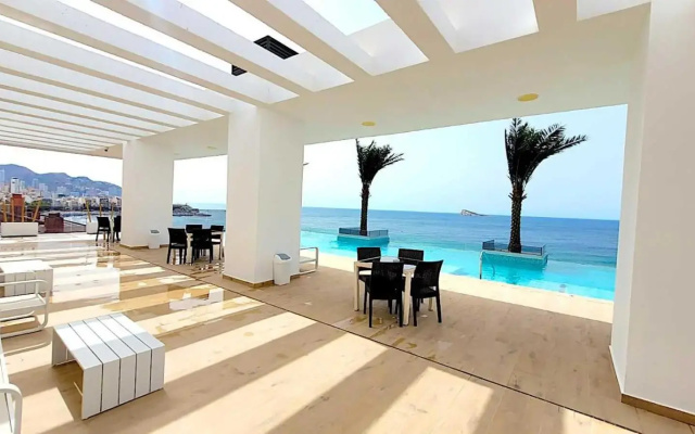 Luxury apartment2 with infinity swimming pool