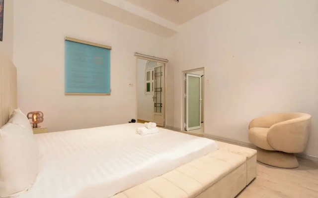 Lux white villa 9 Bedrooms