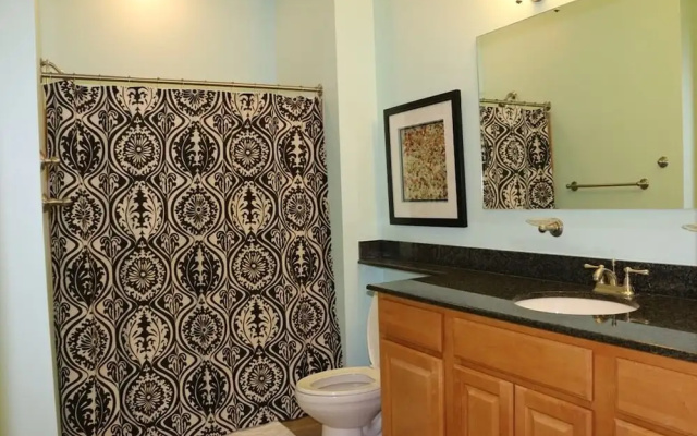 Indies 608 Condo