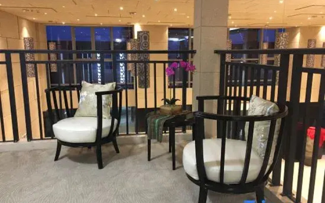 Yunpeng Sunshine Holiday Hotel
