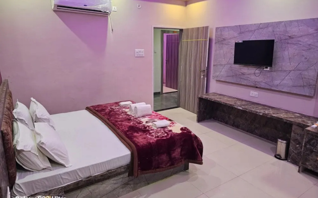 Goroomgo Kashi Inn Raj Ghat Varanasi