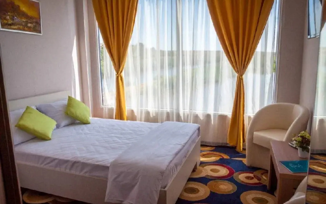 Bella Marina Hotel Plutitor cm