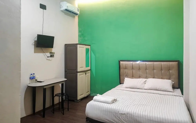 RedDoorz Syariah near Universitas Jambi Telanaipura