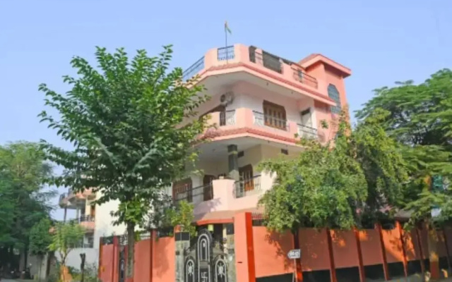 Baba Paying Guest House
