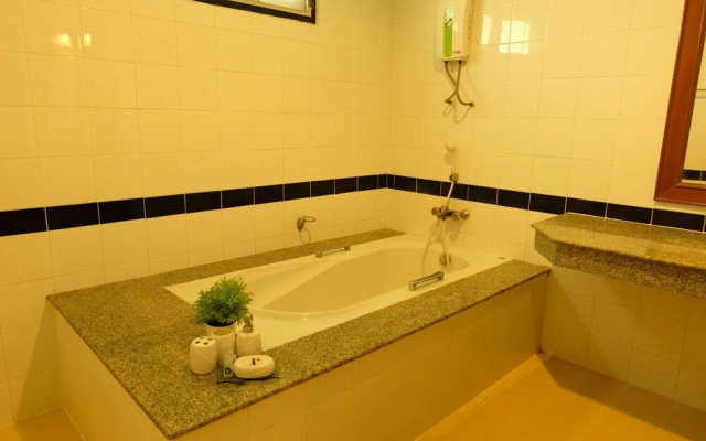 Lanta​ Village​ Resort