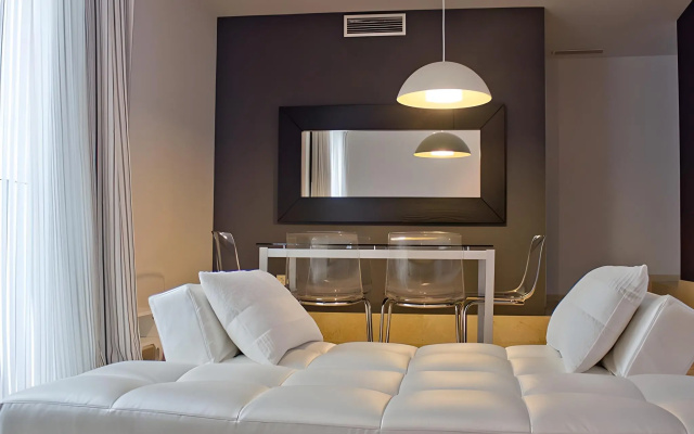 Comet Suites Elvira