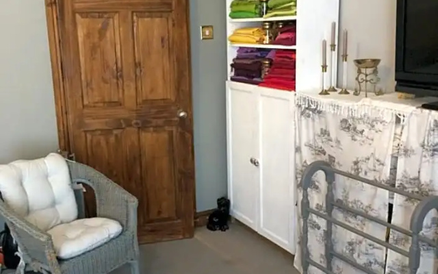 Stylish room near seafront