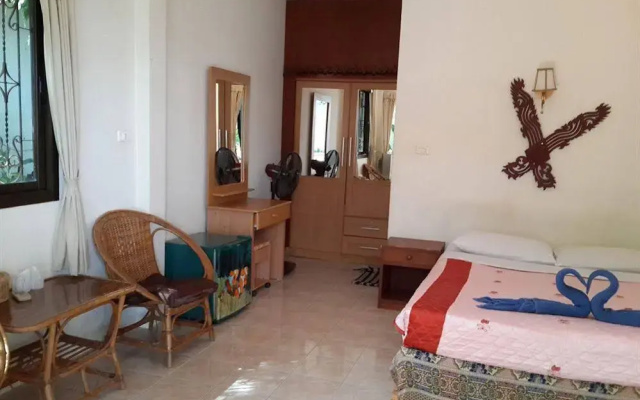 Aree Beach Resort