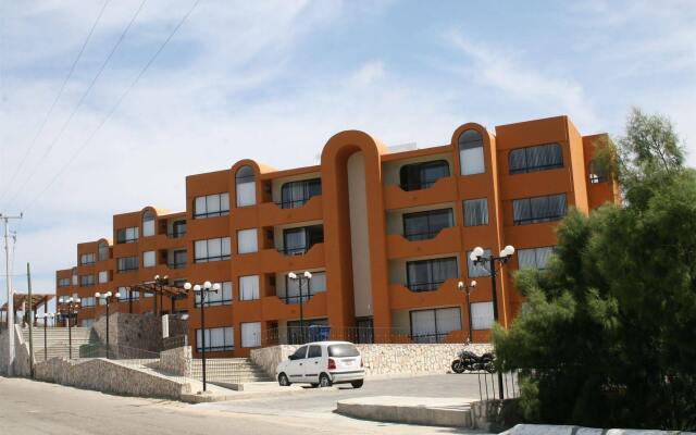 Sunrock Condo Hotel вид на фасад