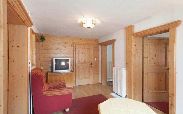 Chalet in Vent Near Stablein Ski Lift
