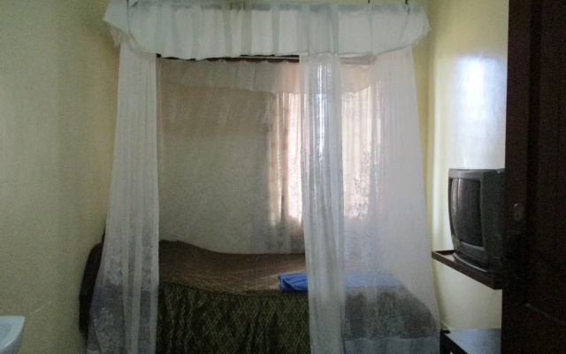 Ganjoni Wananchi Hotel