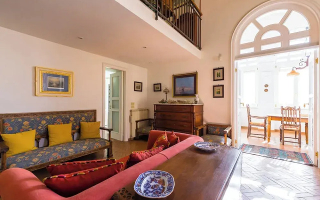 Residenza Capano Charming House by Napoliapartments