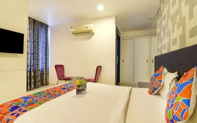 Fabhotel Singh Suites