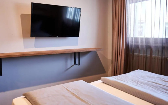 ARRIVEL Hotel Kirchheim - bisher: Novitel