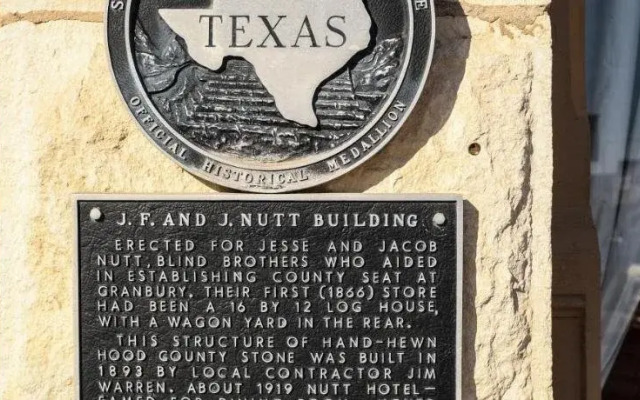 Nutt House Hotel