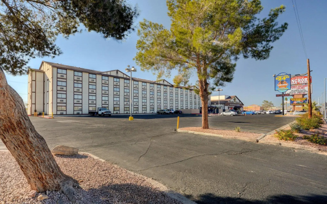 Longhorn Casino & Hotel