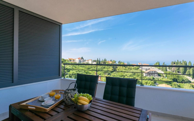 Eni Luxury Residence