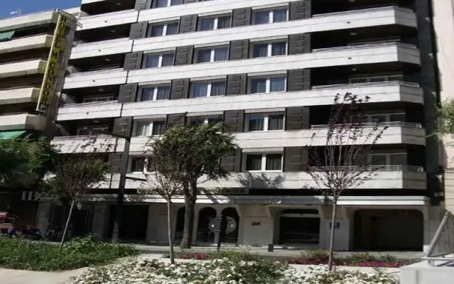 Hotel Macià Cóndor вид на фасад