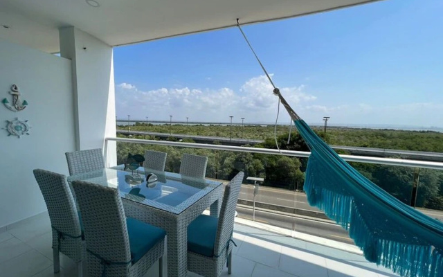 1m3-4 Beachfront Apartment With Air Conditioning And Wifi