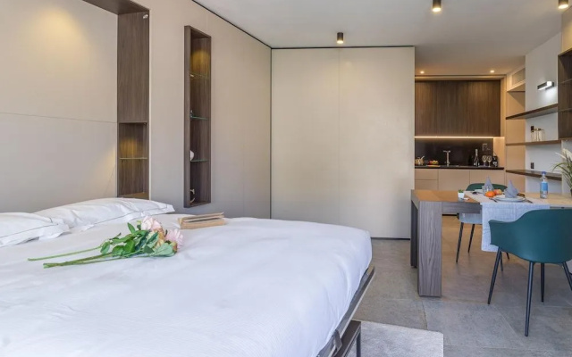 Icon H 308 Suite Micro-living