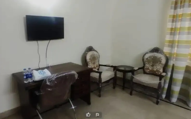 Waypoint Hotel
