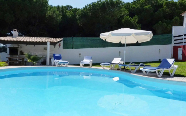 Villa Charneca