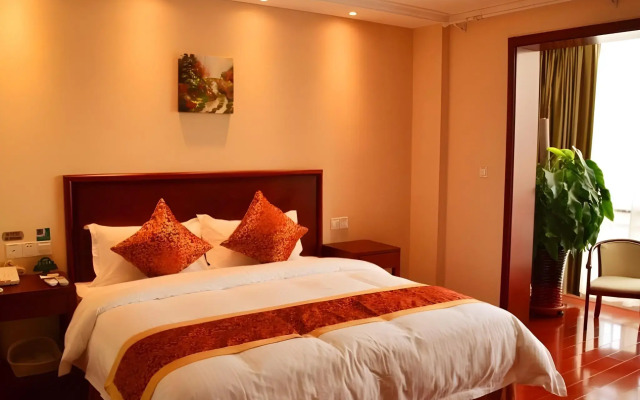 GreenTree Inn ChangZhi Bus Passenger Station XiHuan Road Business Hotel