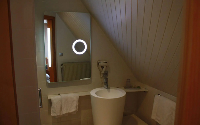 Logis Hotel Restaurant A L'Etoile