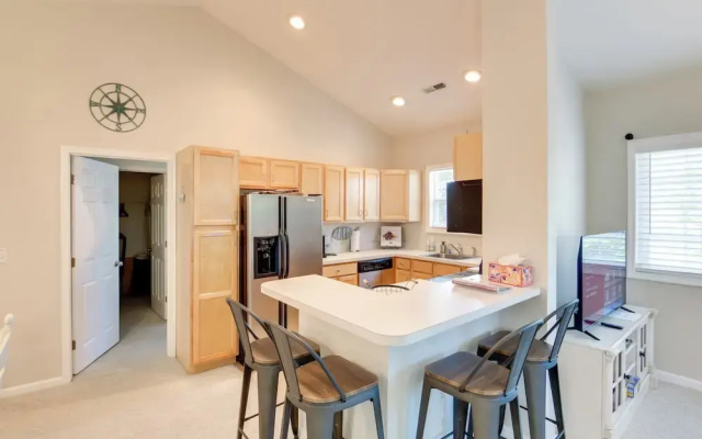 4 Mi to Beach: Lewes Townhome w/ Ping-pong Table