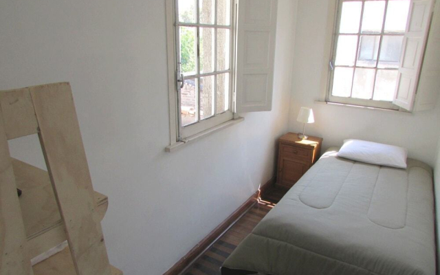 Hostal Romandia-33.44279