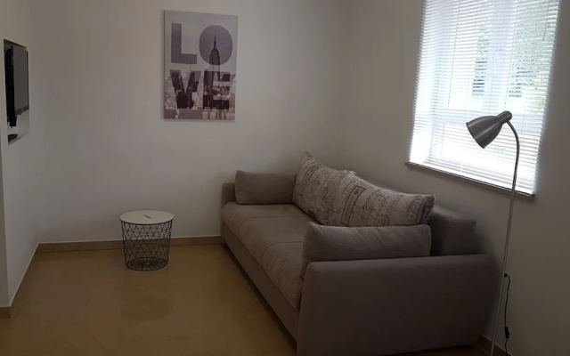 Studio Apartment Melanie