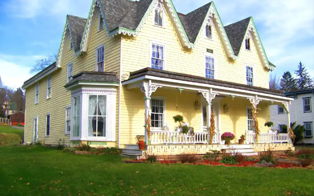 Stamford Gables