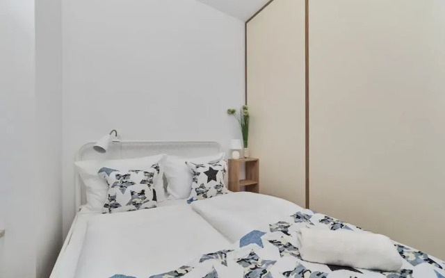 Sunny Studio Krakowska By Renters (To Make Arrangement For Check In Please Contact The Property At Least 5 Days In Advance)