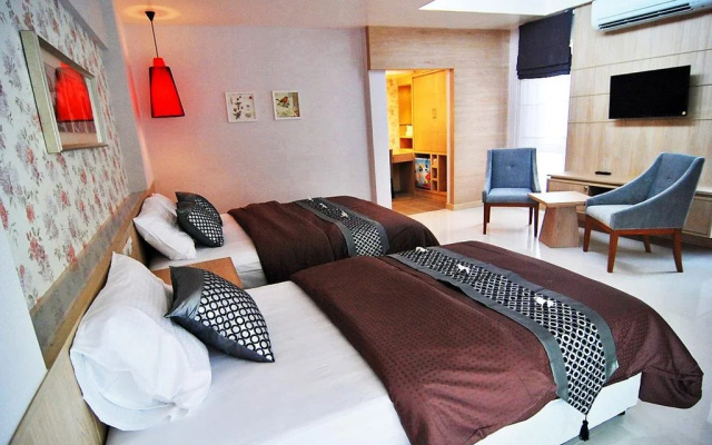 Lanta Sea House