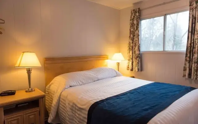 Radium Park Lodge