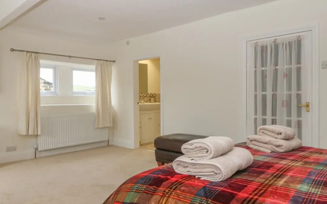 Park Road Apartment