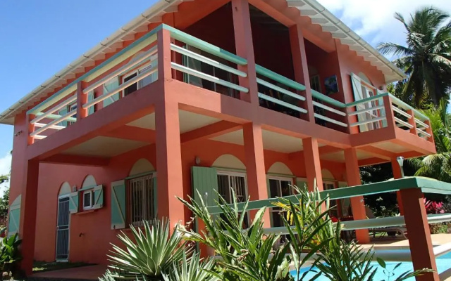 Pointe Dubique Bed and Breakfast