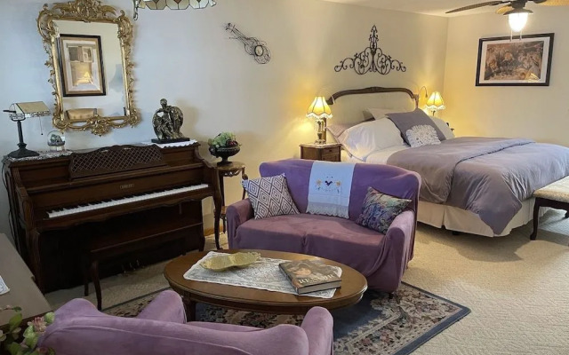 Crystal River Lullaby B&B