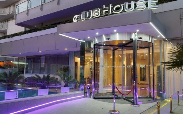 Отель Club House Италия, Римини - 1 отзыв об отеле, цены и фото номеров - забронировать отель Club House онлайн вид на фасад